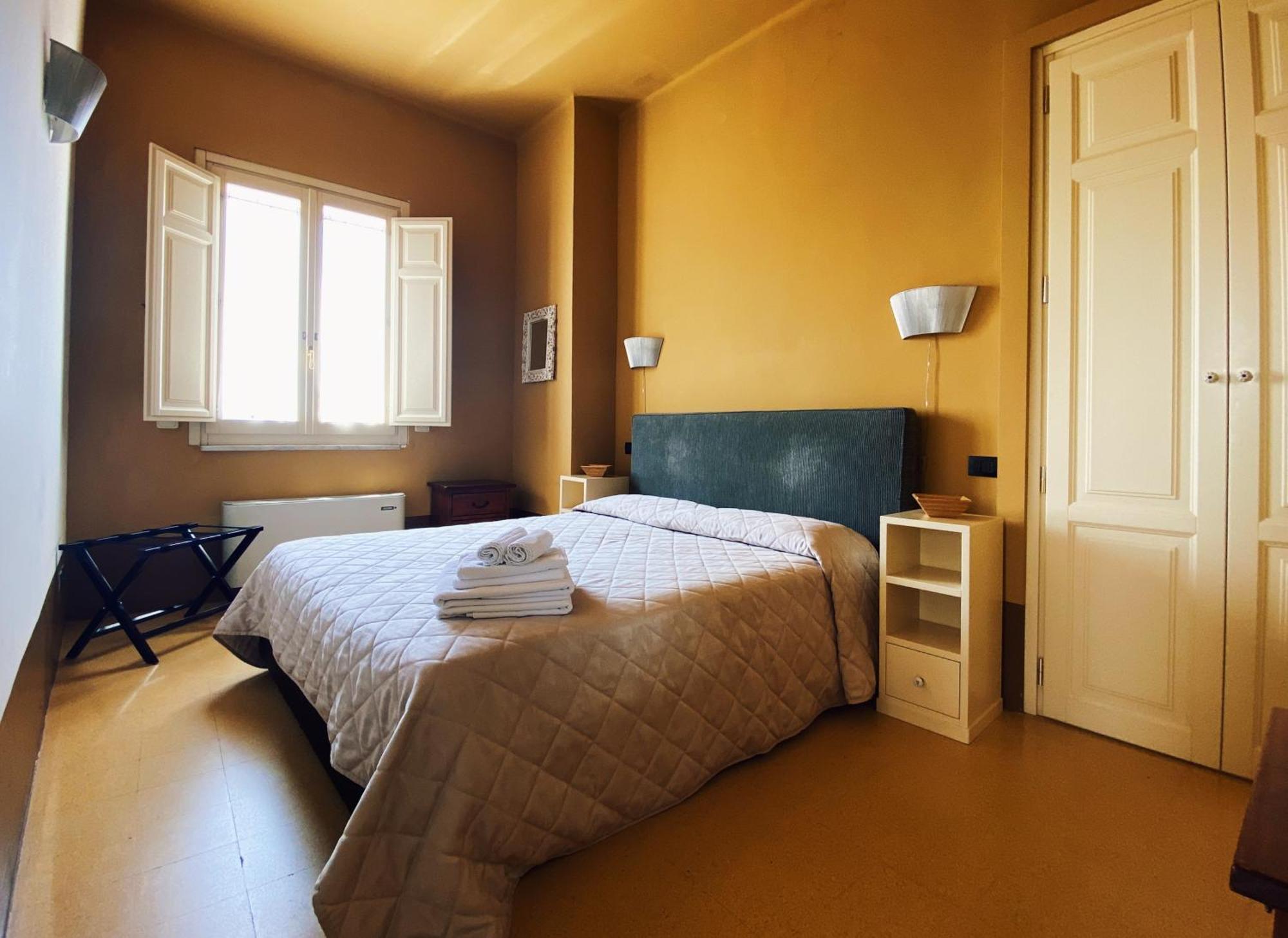 Aparthotel Palazzo Gambuzza Ispica Habitación foto