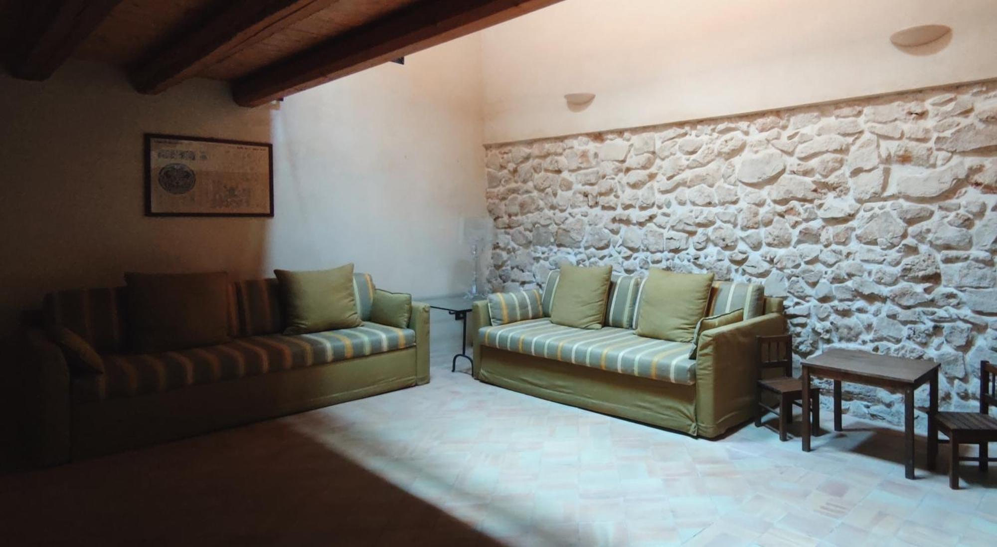 Aparthotel Palazzo Gambuzza Ispica Habitación foto